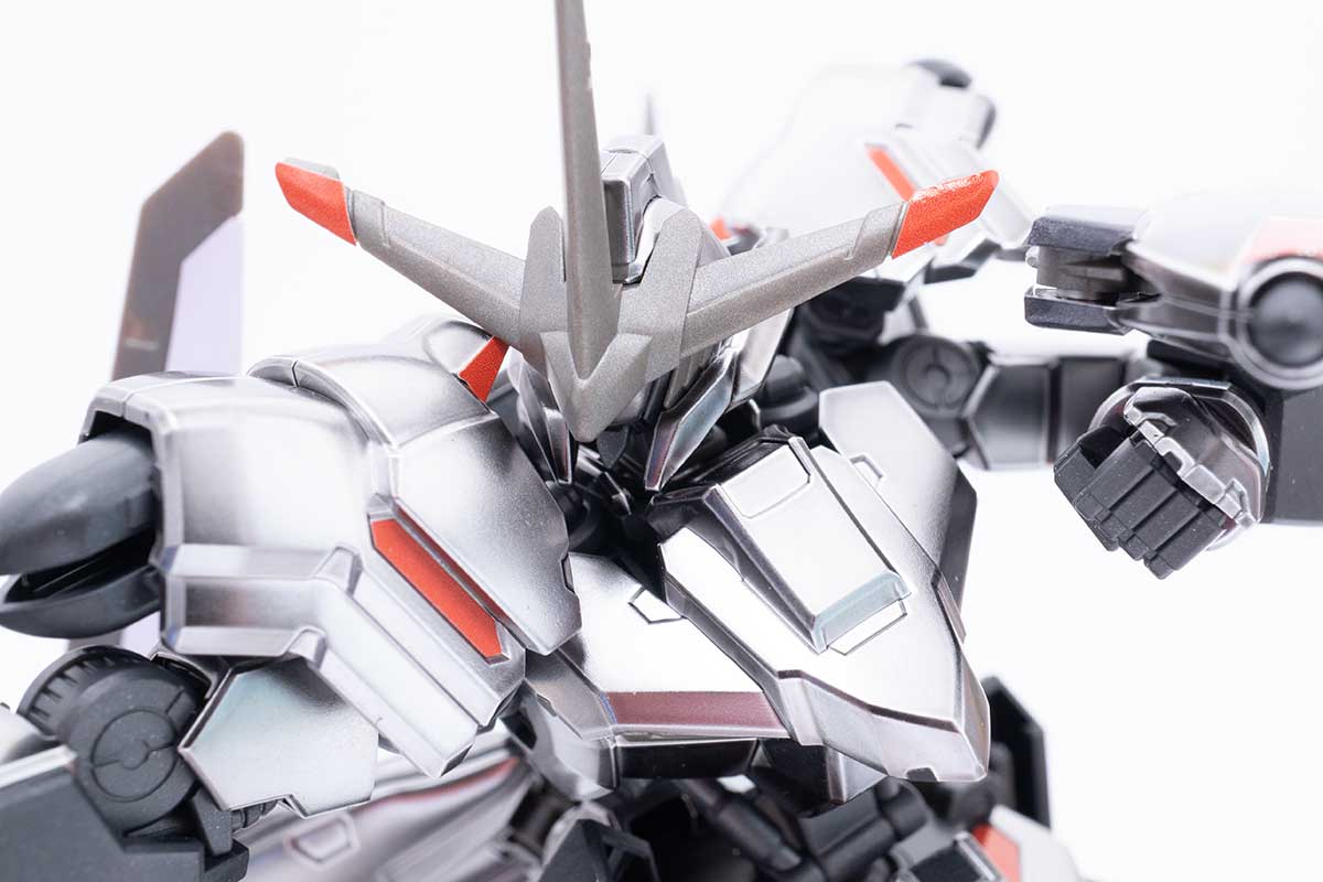 ガンプラ素組み愛好者必見！ガンダム端白星アイアンブラッド