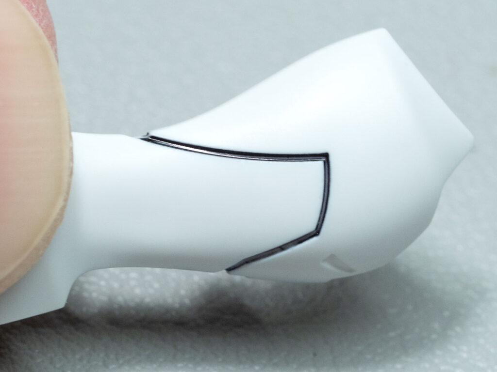 既存モールドスミ入れ